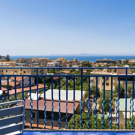 Relais Mirage - De Vivo Realty
