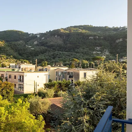 Appartement Relais Mirage - De Vivo Realty *