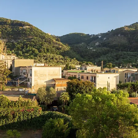 Appartement Relais Mirage - De Vivo Realty