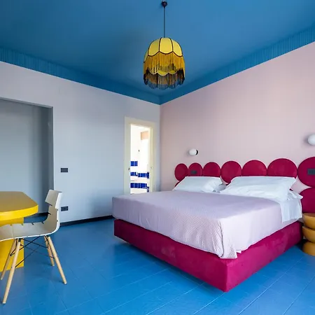 De Vivo Realty - Relais Mirage Apartamento *
