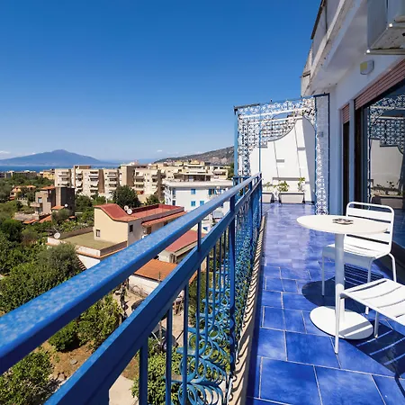 Appartement Relais Mirage - De Vivo Realty