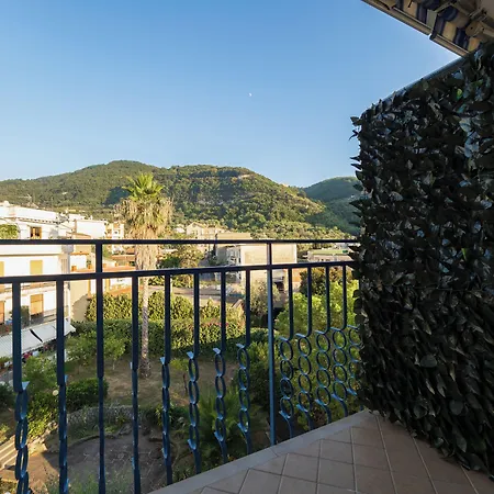 Appartement Relais Mirage - De Vivo Realty