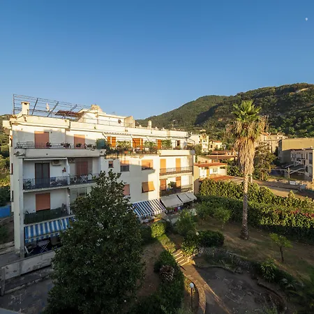 Relais Mirage - De Vivo Realty * Sorrente